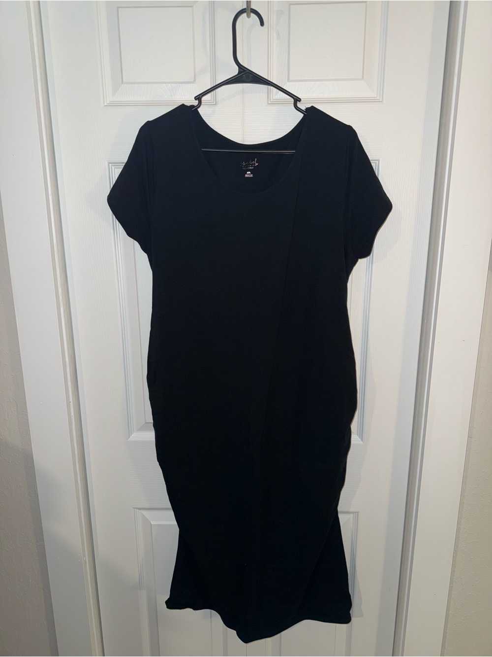 Isabel Maternity by Ingrid & Isabel Black Short-Sleeve Midi Dress